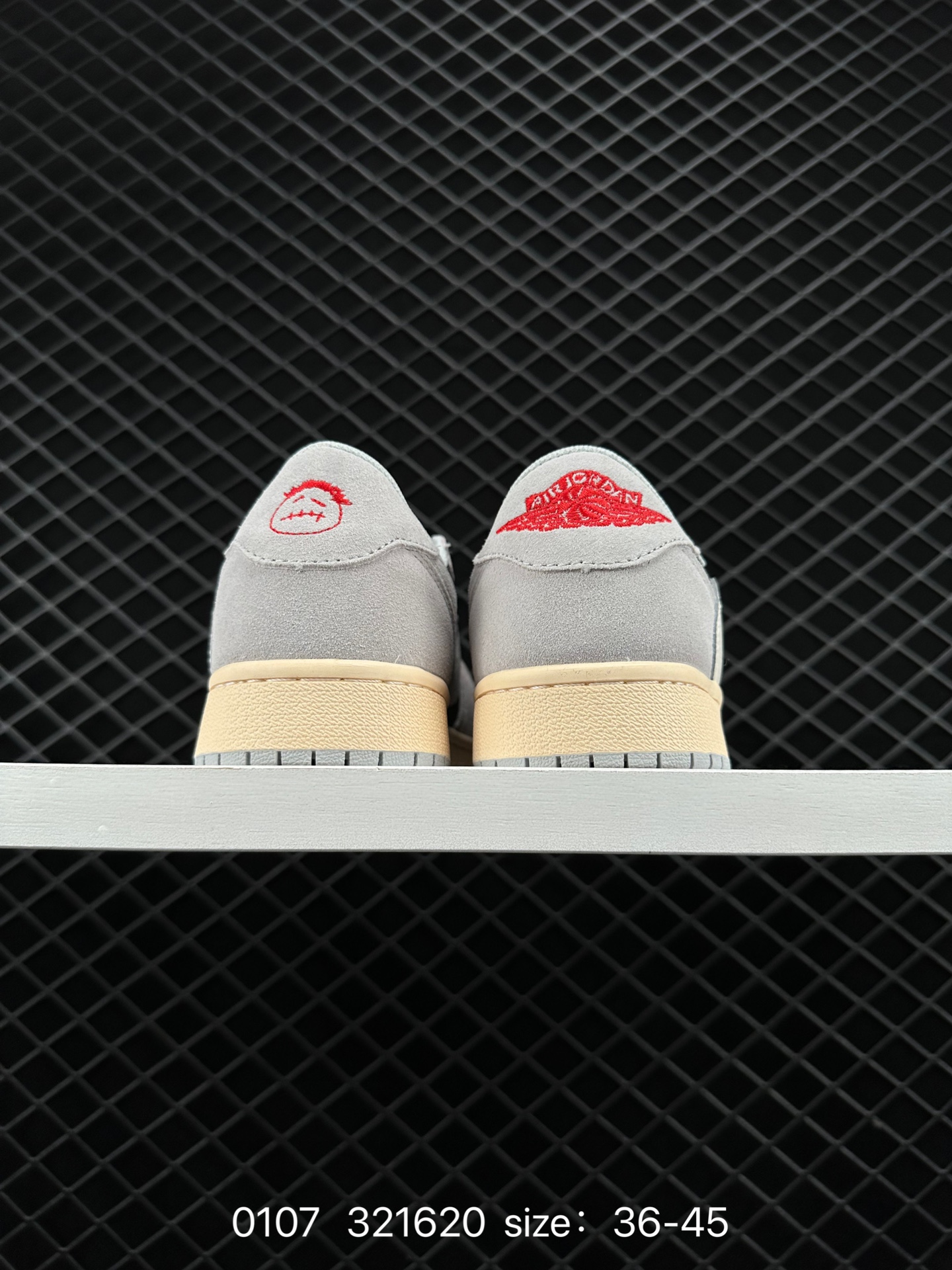 Air Jordan 1 Low AJ1